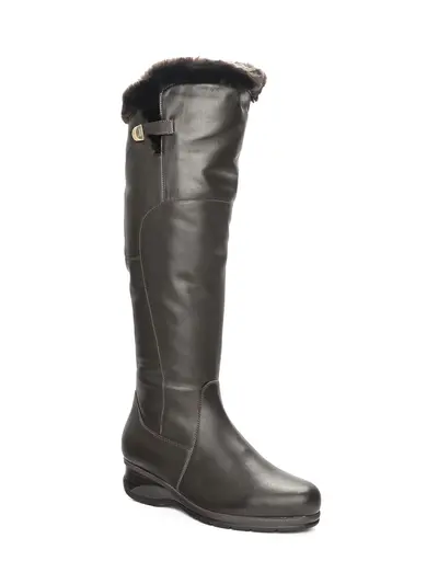 Сапоги коричневые с меховой опушкой